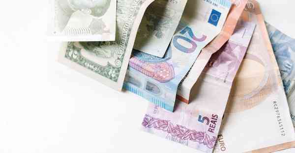 大数据包含设备数据的行业文章