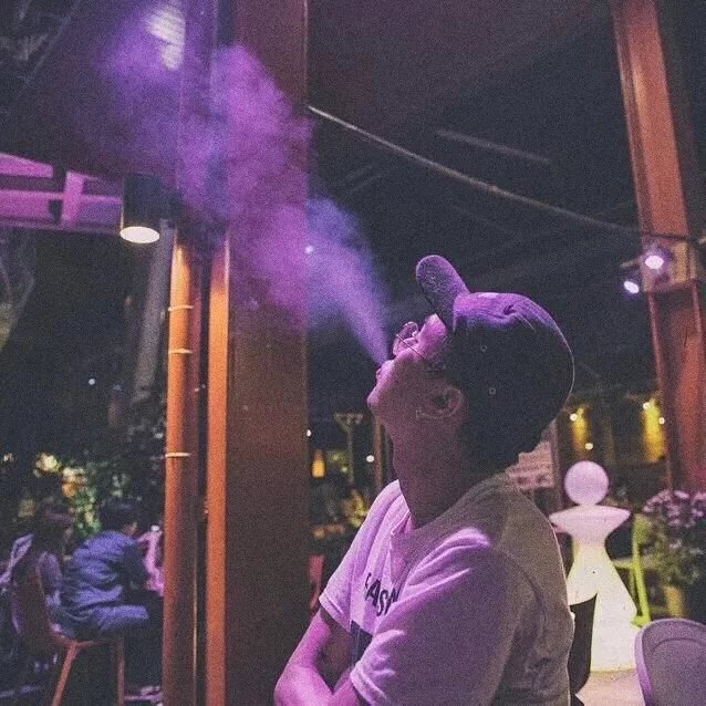 周旭诚烟