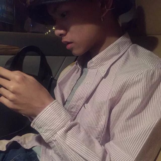 曹新振怡