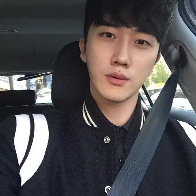 于舒飘红