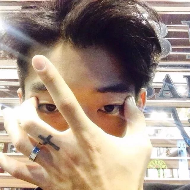 胡琪滢璐