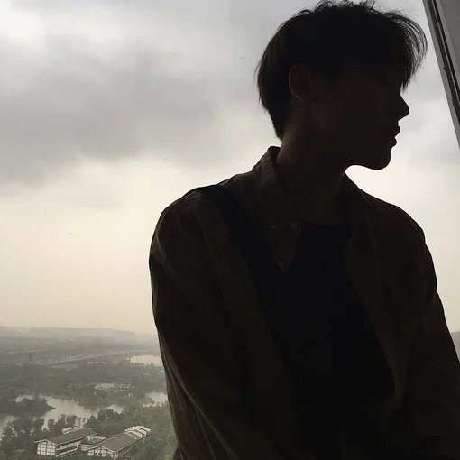 缪珠彩婷