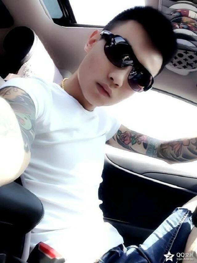 卢贞露琼